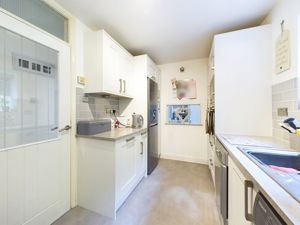 KITCHEN- click for photo gallery